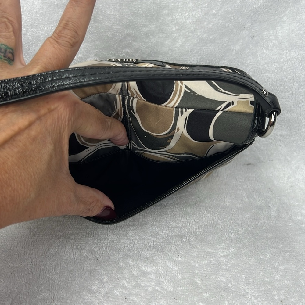 Coach Ashley Signature Scarf Print Satin Shoulder Bag EUC - Picture 4 of 10